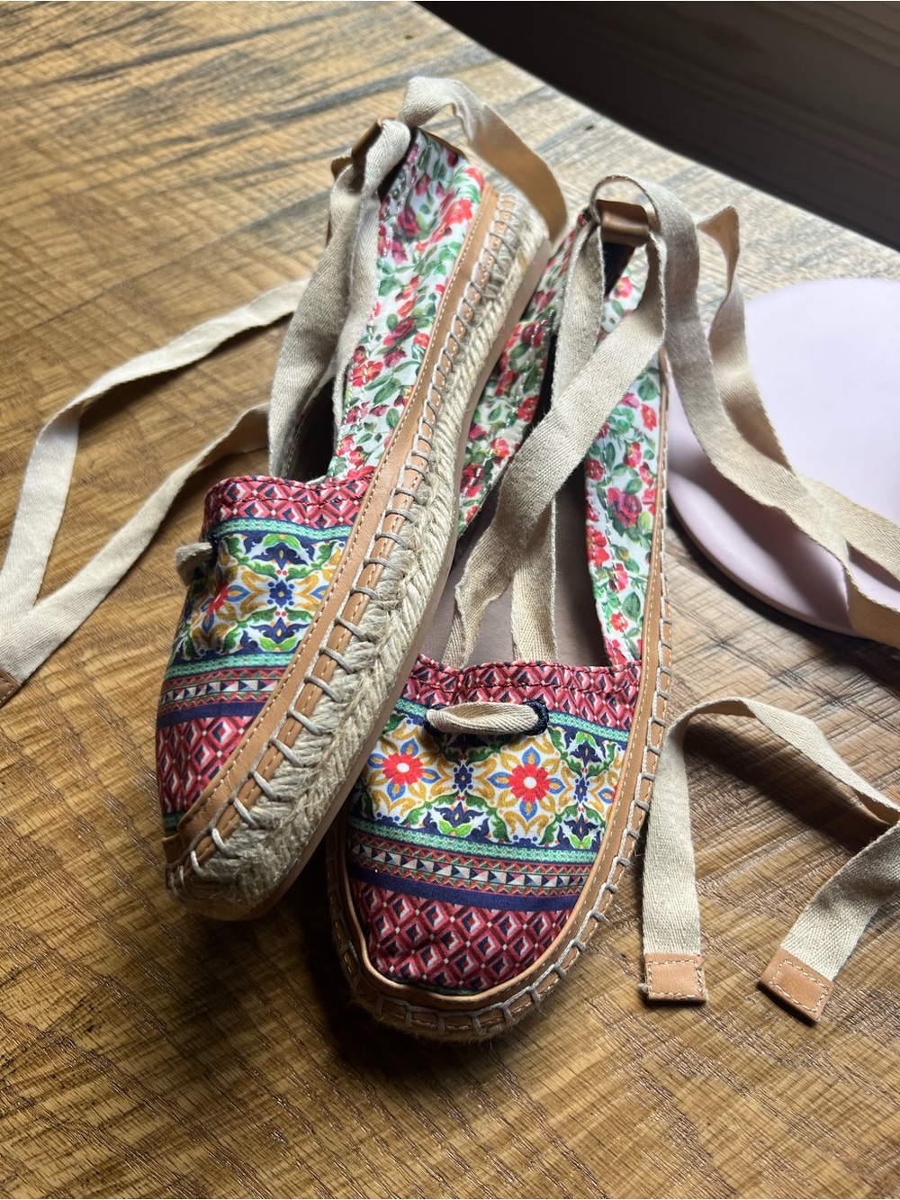 ANTONIO MELANI Floral Multicolor Espadrille Tie-Up Flats